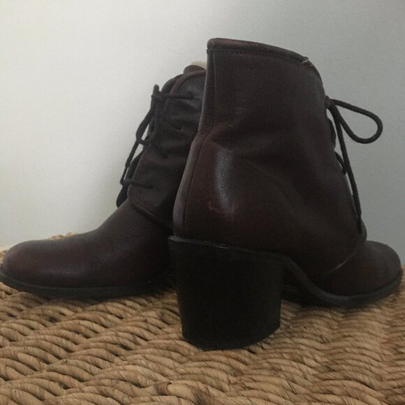 Women's Boot - Picture 2 of 6